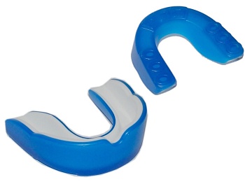 Капа боксёрская термо одночелюстная двухцветная в коробочке: К-22 в магазине Спорт - Пермь