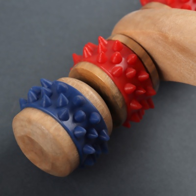 Массажёр деревянный, 15×10.5×5 см, 8 колёс, цвет МИКС, артикул 287800 в Магазине Спорт - Пермь