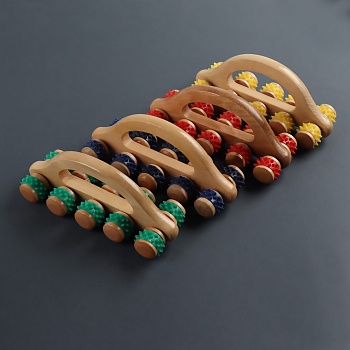 Массажер с шипами "Гусеница" универсальный, с ручкой, артикул 3738664, цвет Микс в Магазине Спорт - Пермь