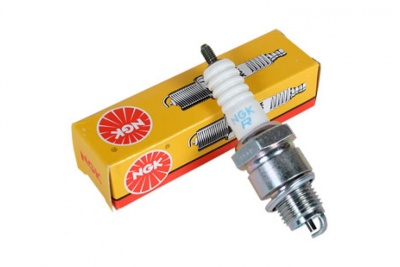 Свеча зажигания BR6ES 4922